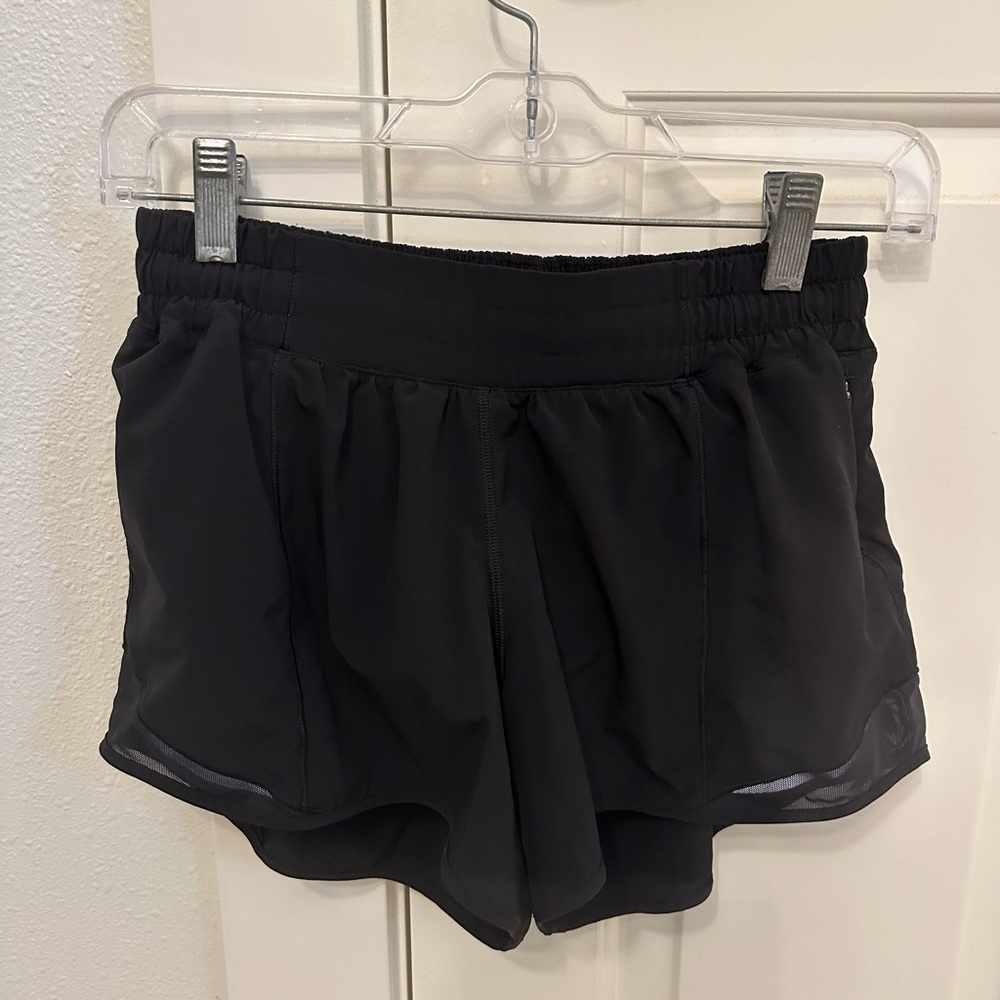 Women’s Lululemon Run Hotty Hot lined short 4”
